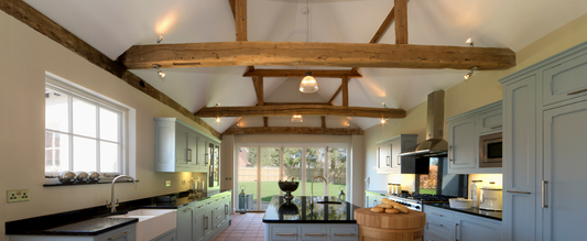 Illuminazione per soffitti mansardati: vivere sotto un cielo LED