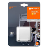 LEDVANCE LUNETTA® Slim Nachtlicht mit Sensor LED für Steckdose 0,30W / 3000K Warmweiß LEDVANCE LUNETTA® Slim Nachtlicht mit Sensor LED für Steckdose 0,30W / 3000K Warmweiß