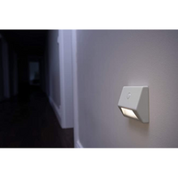 LEDVANCE lampada a batteria LED, lampada per uso interno, sensore di movimento, sensore giorno-notte, bianco freddo, 28,0 mm x 84,0 mm x 73,0 mm, NIGHTLUX Stair LEDVANCE lampada a batteria LED, lampada per uso interno, sensore di movimento, sensore giorno-notte, bianco freddo, 28,0 mm x 84,0 mm x 73,0 mm, NIGHTLUX Stair