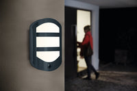 OSRAM ENDURA® STYLE PLATE lampada da parete con sensore 12.5W grigio scuro
